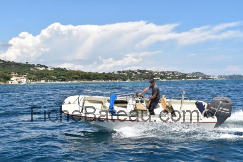Boston Whaler Newport 17 fiche technique et avis